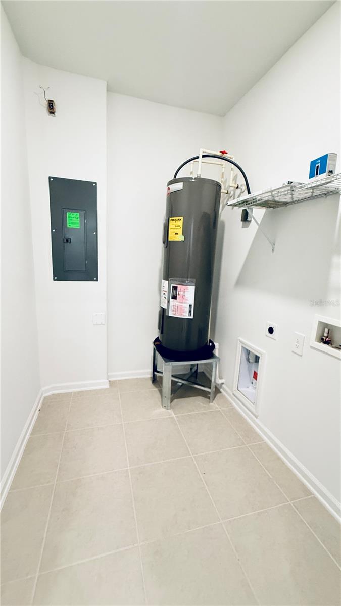 Image 10 of 53 For 2675 Candied Apple Alley