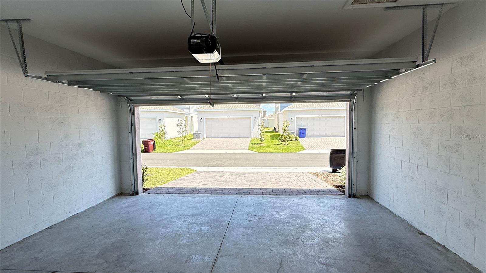 Image 29 of 53 For 2675 Candied Apple Alley