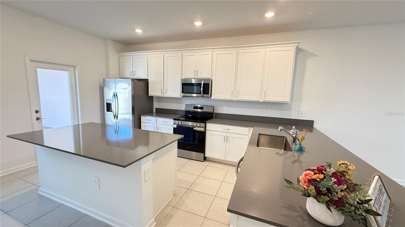 Image 4 of 53 For 2675 Candied Apple Alley