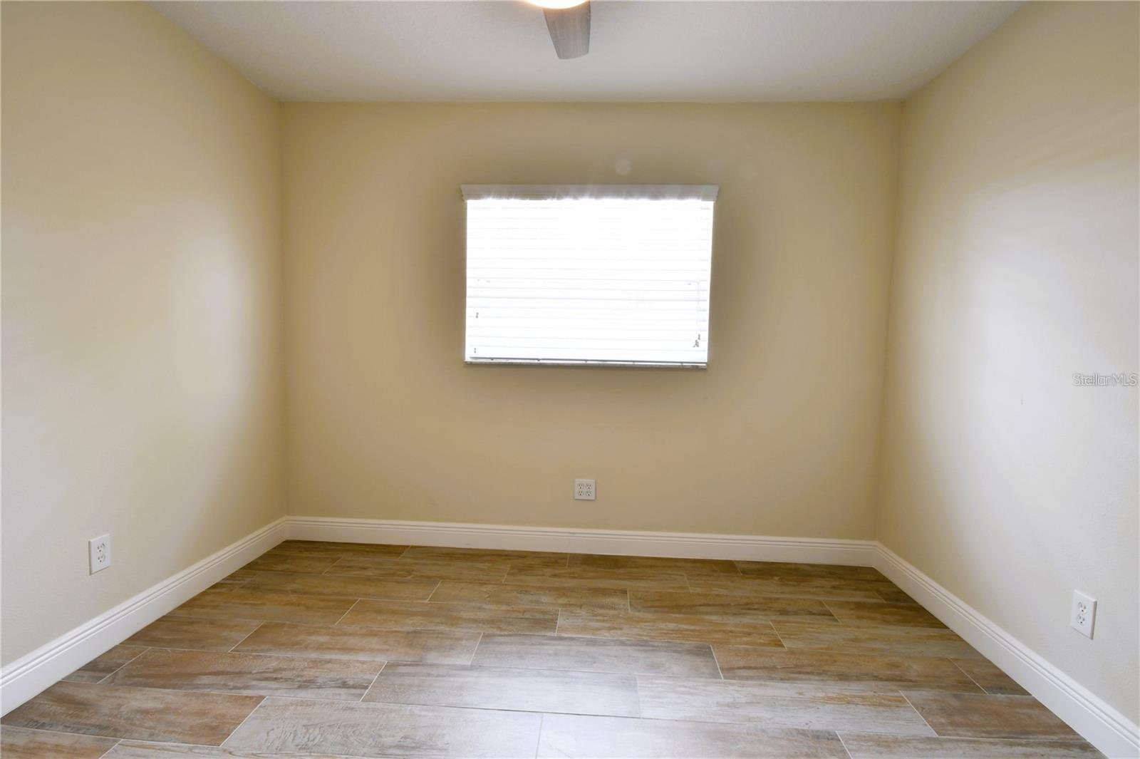 Image 14 of 19 For 450 Obispo Avenue