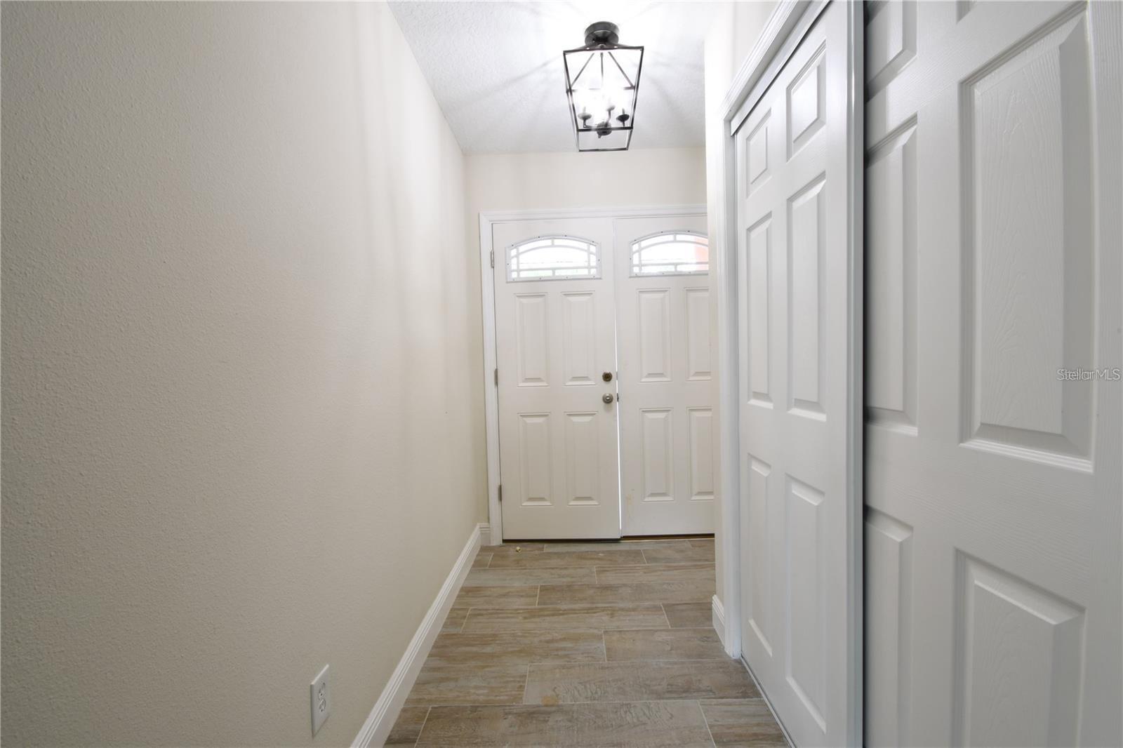 Image 2 of 19 For 450 Obispo Avenue