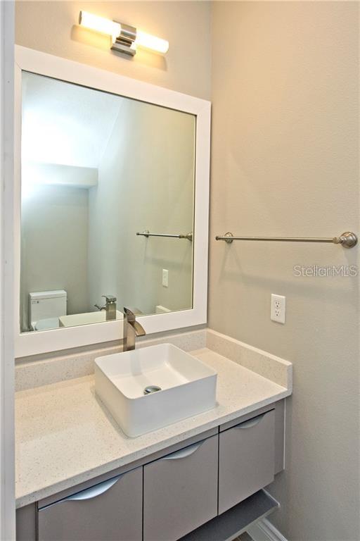 Image 30 of 52 For 1927 Greenbriar Terrace