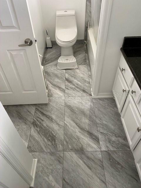 Image 5 of 9 For 2435 Sweetwater Cc Place Drive