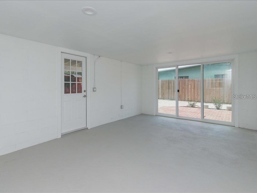 Image 10 of 14 For 1830 Staunton Avenue