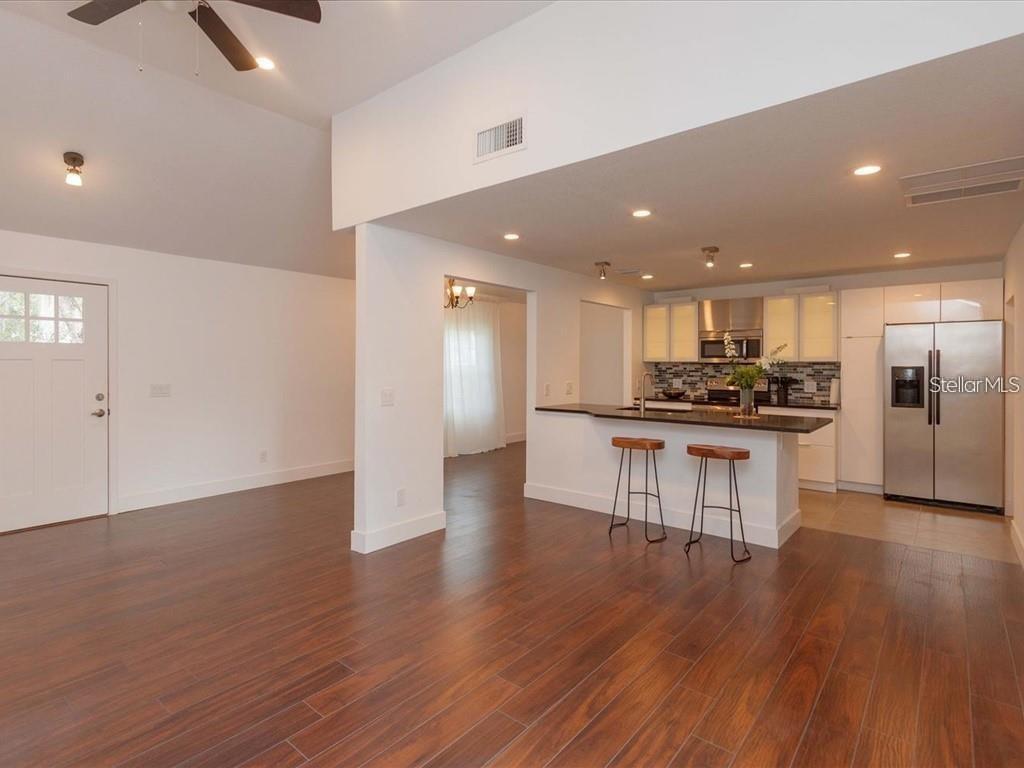 Image 2 of 14 For 1830 Staunton Avenue