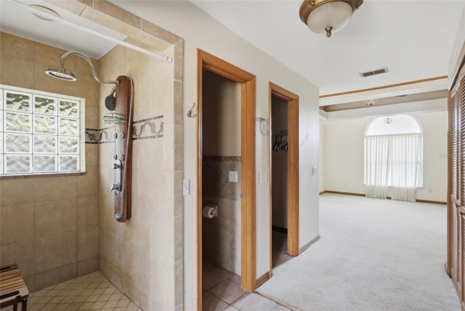 Image 21 of 29 For 1731 Hazelton Avenue