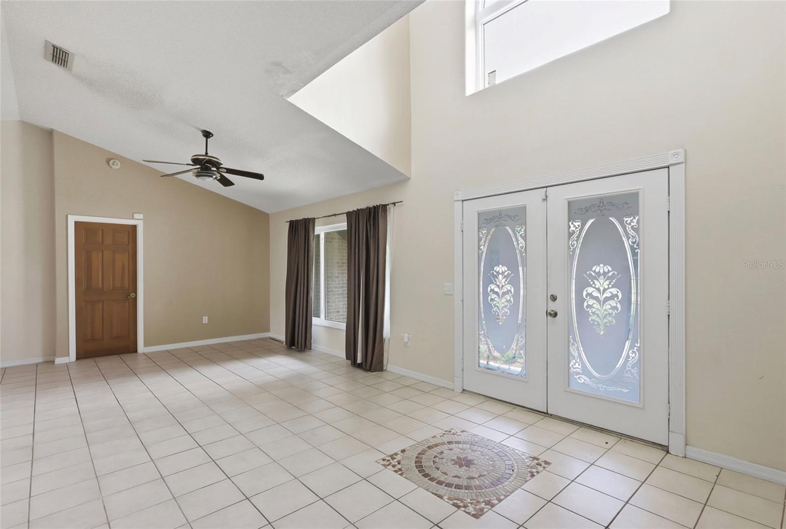 Image 5 of 29 For 1731 Hazelton Avenue