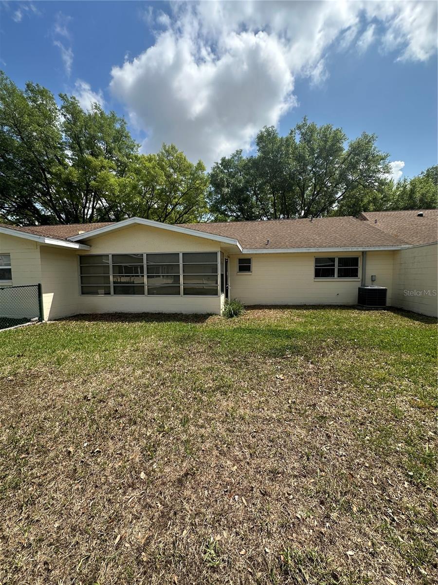 Image 9 of 9 For 9370 85th Terrace C