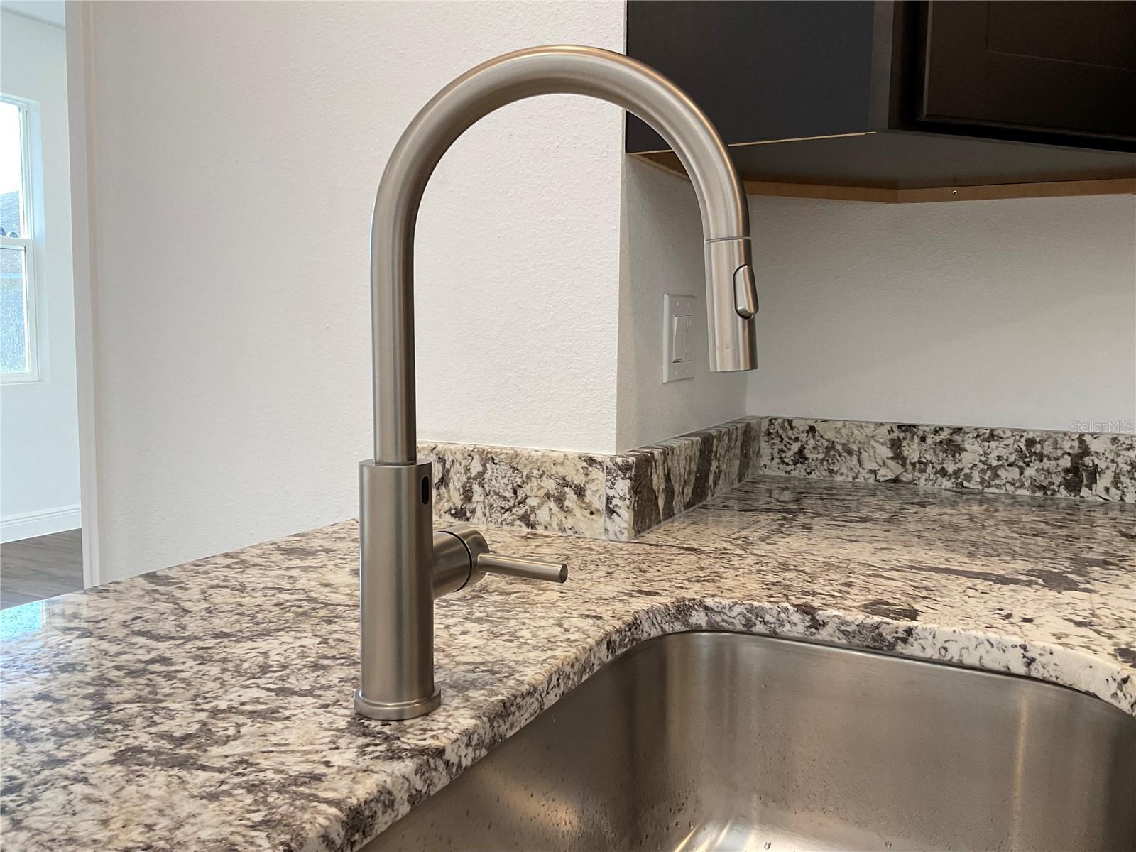 Image 10 of 25 For 1835 Rio Grande Avenue