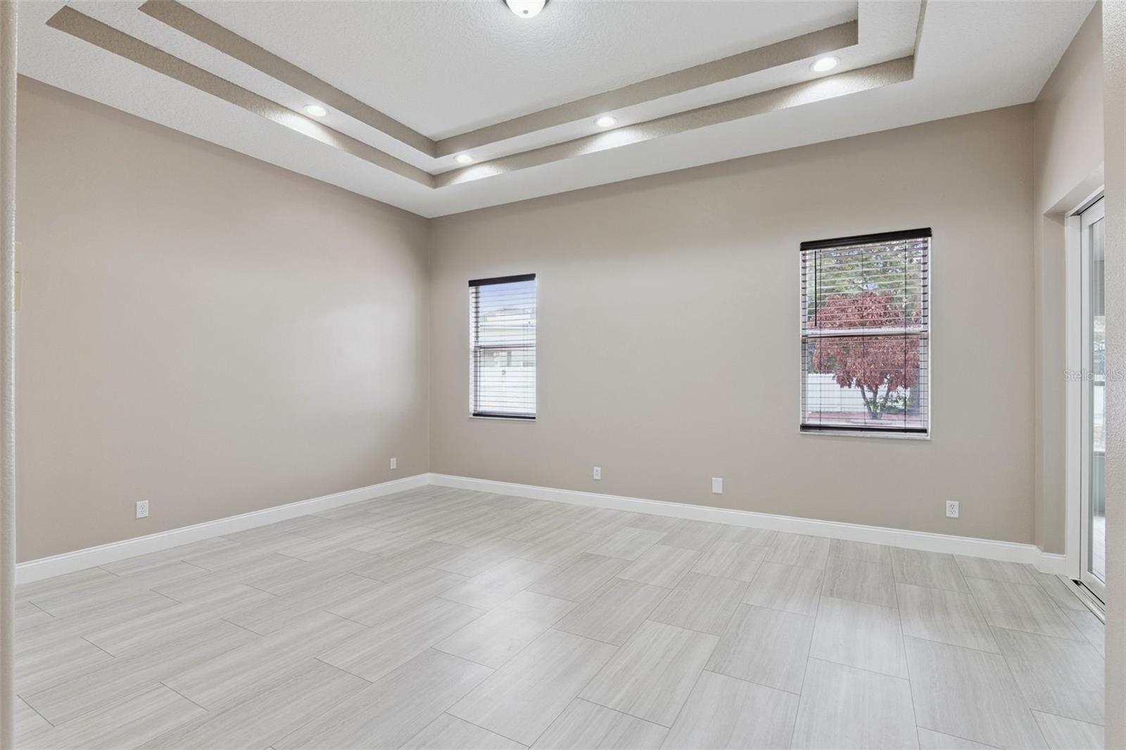 Image 20 of 48 For 1825 Amaryllis Circle