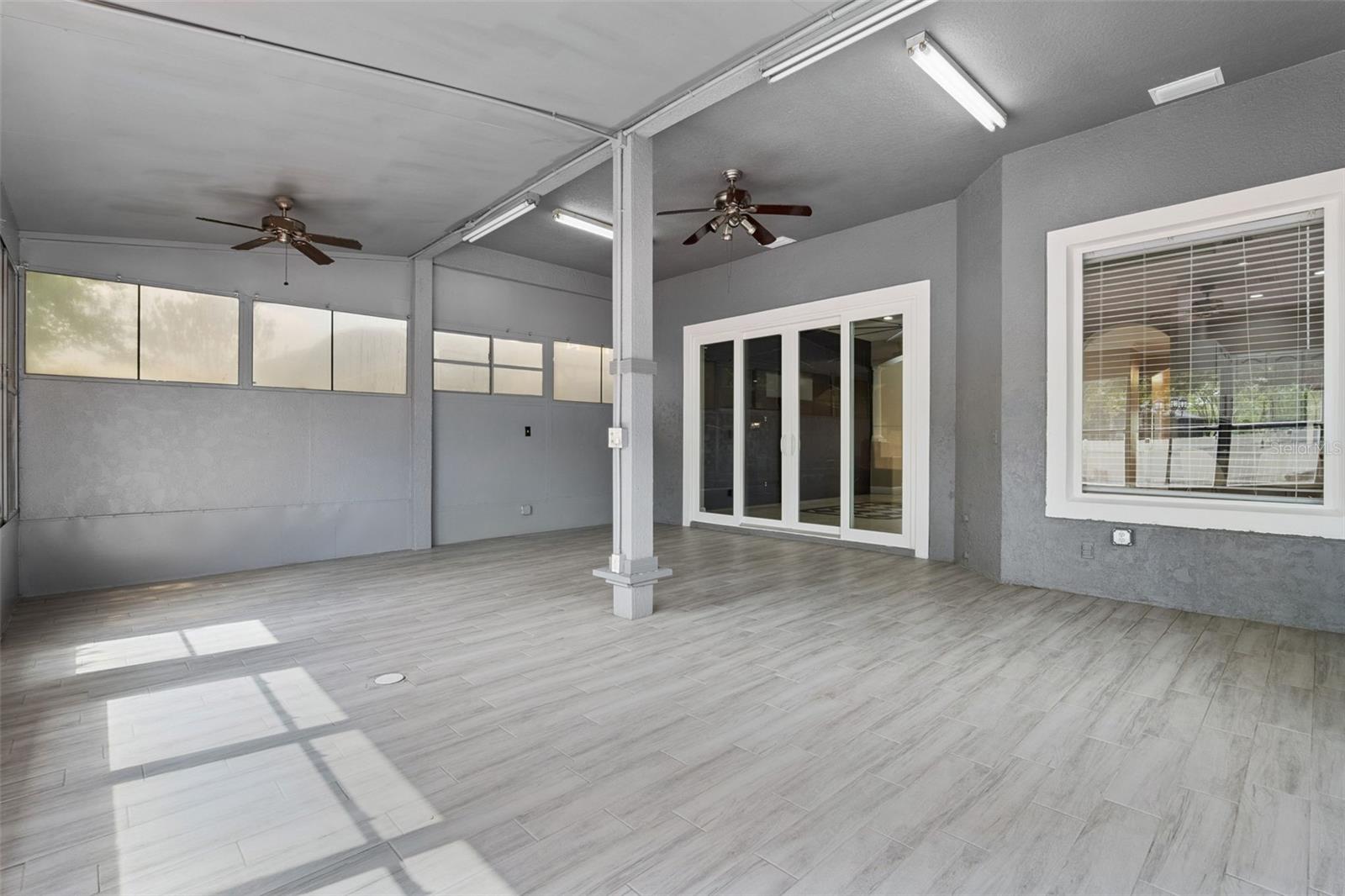 Image 31 of 48 For 1825 Amaryllis Circle