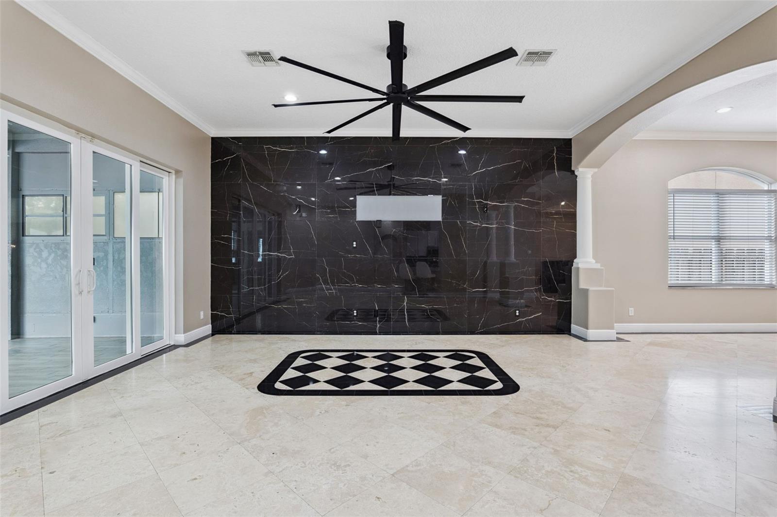 Image 6 of 48 For 1825 Amaryllis Circle