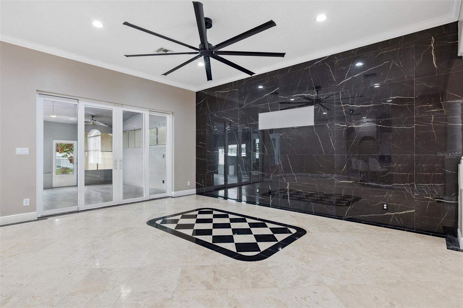 Image 7 of 48 For 1825 Amaryllis Circle