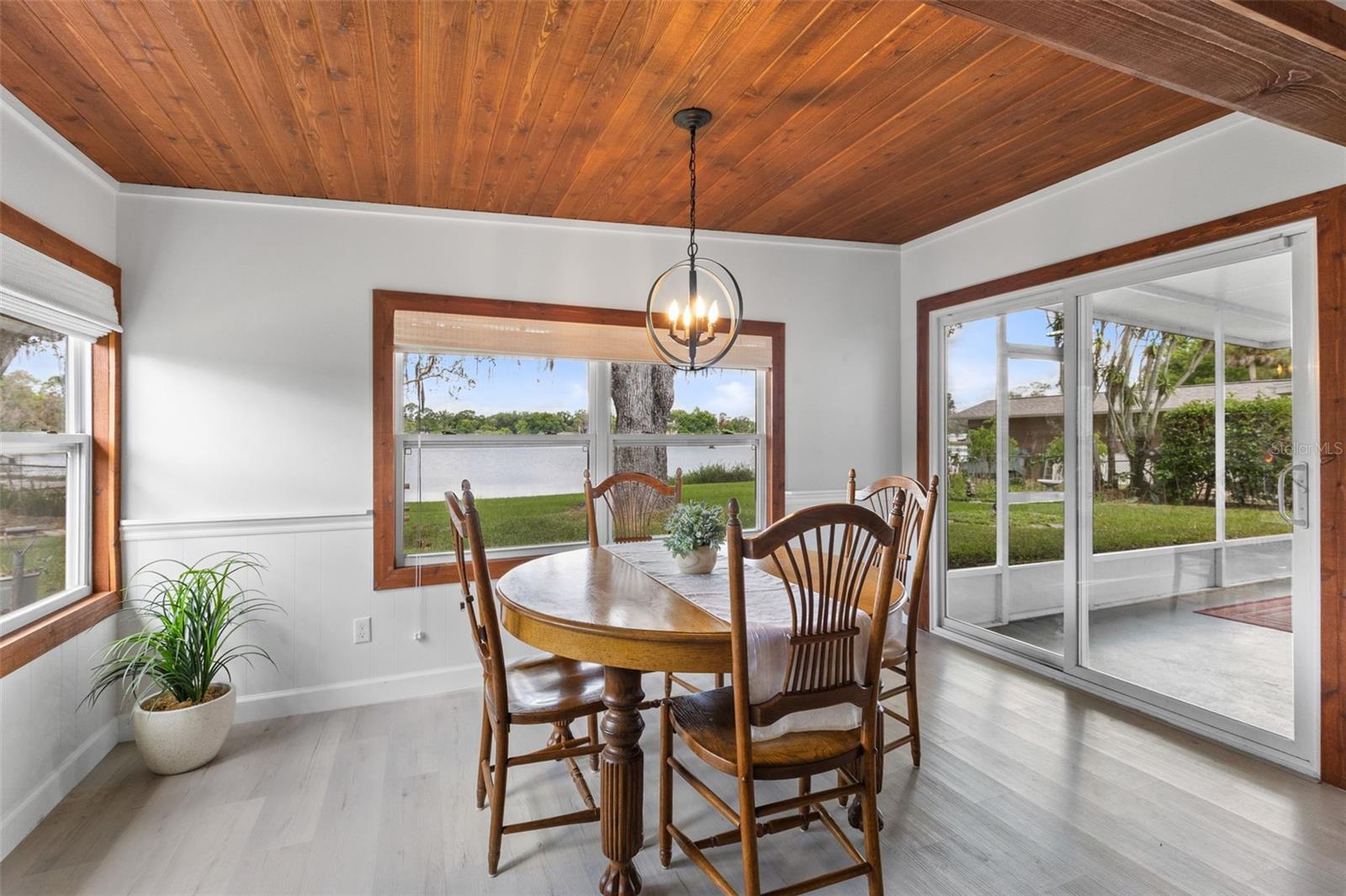 Image 14 of 36 For 620 Lake Drive