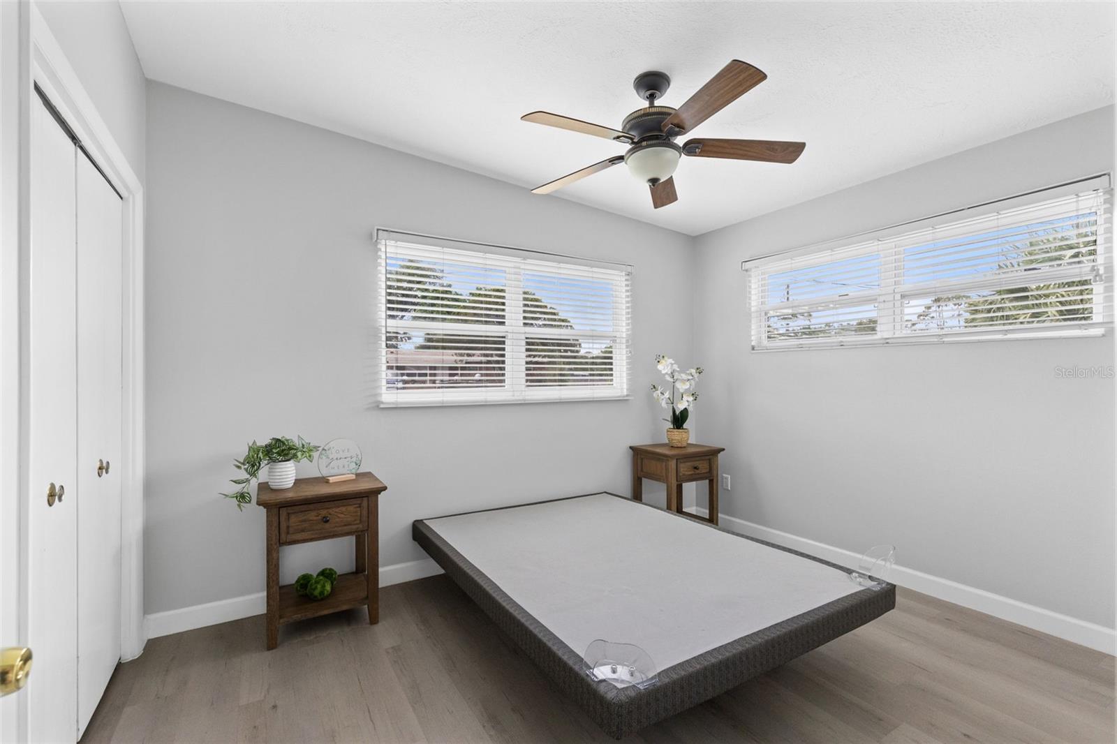 Image 19 of 36 For 620 Lake Drive