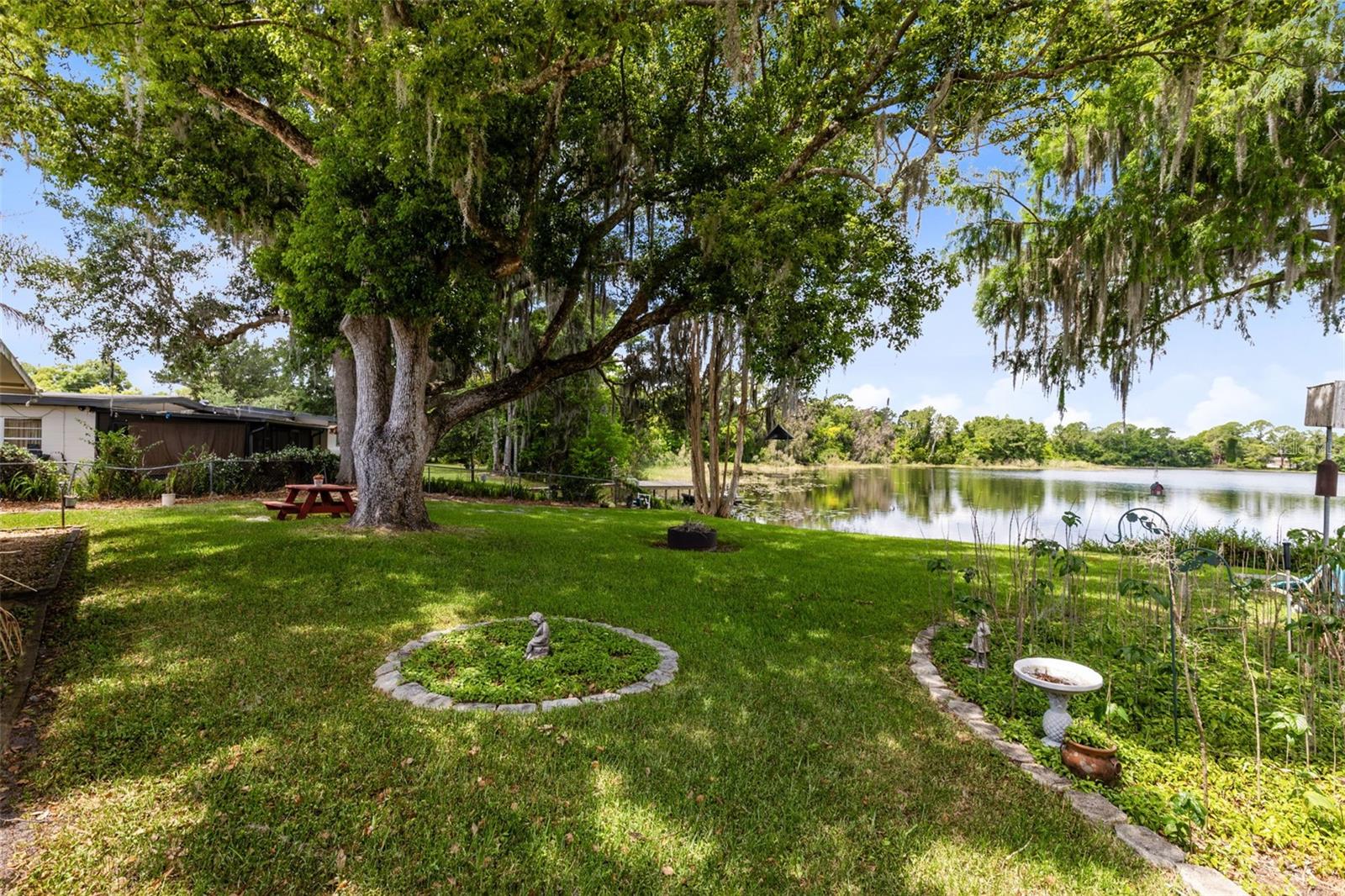 Image 25 of 36 For 620 Lake Drive