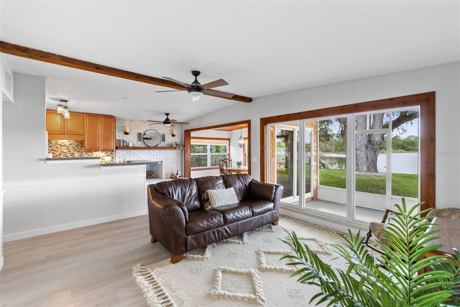 Image 6 of 36 For 620 Lake Drive