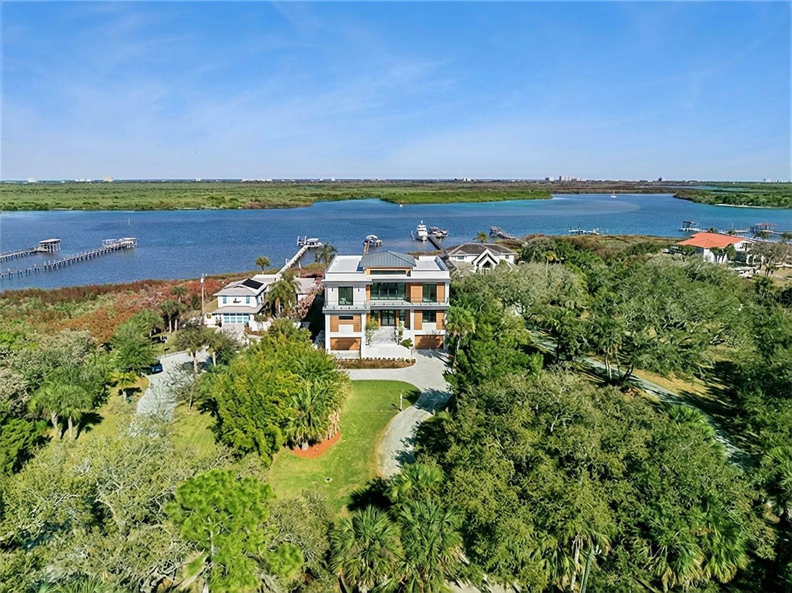 Image 4 of 14 For 1703 Riverside Drive