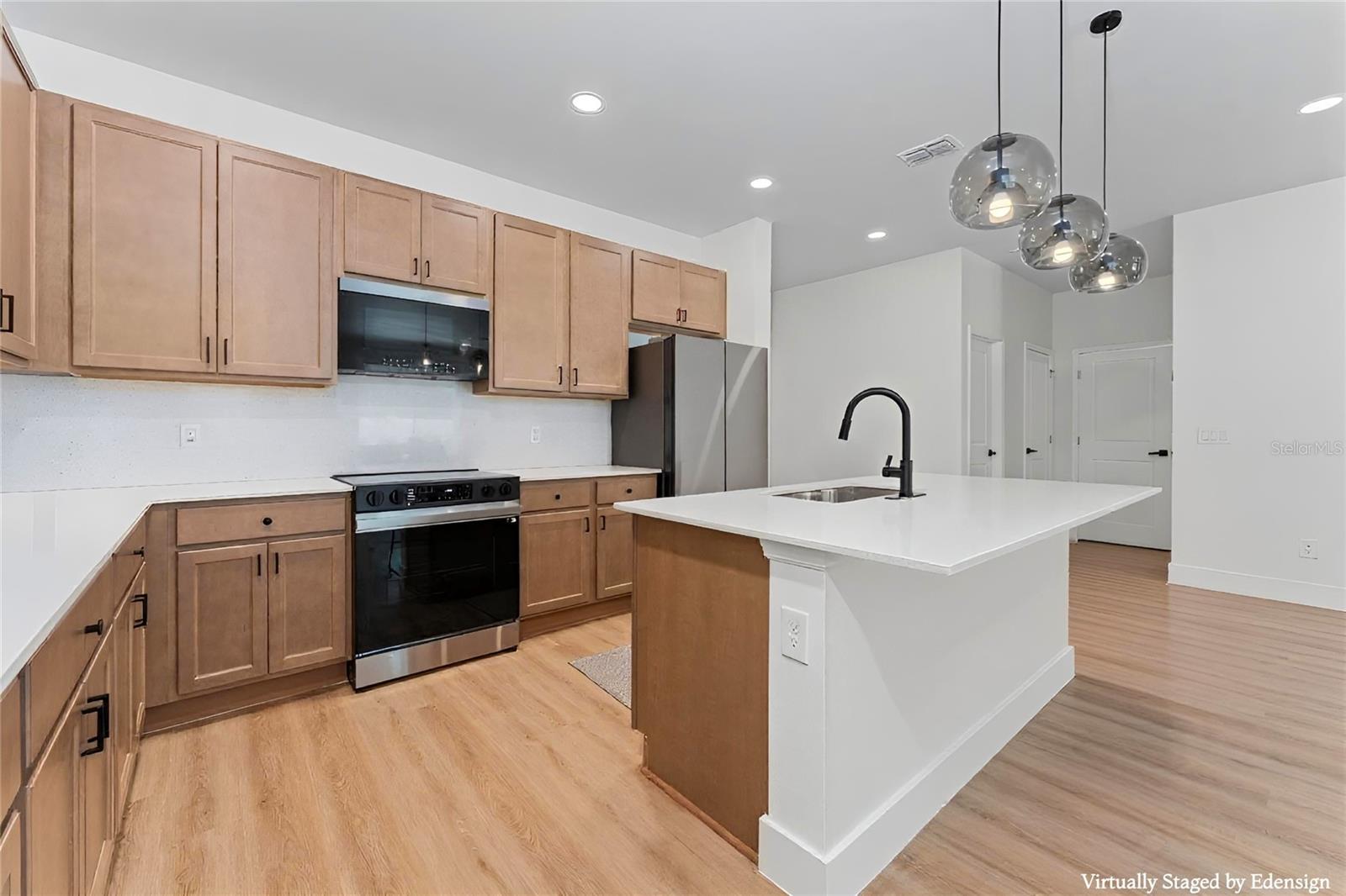 Image 10 of 27 For 81 Overleaf Lane