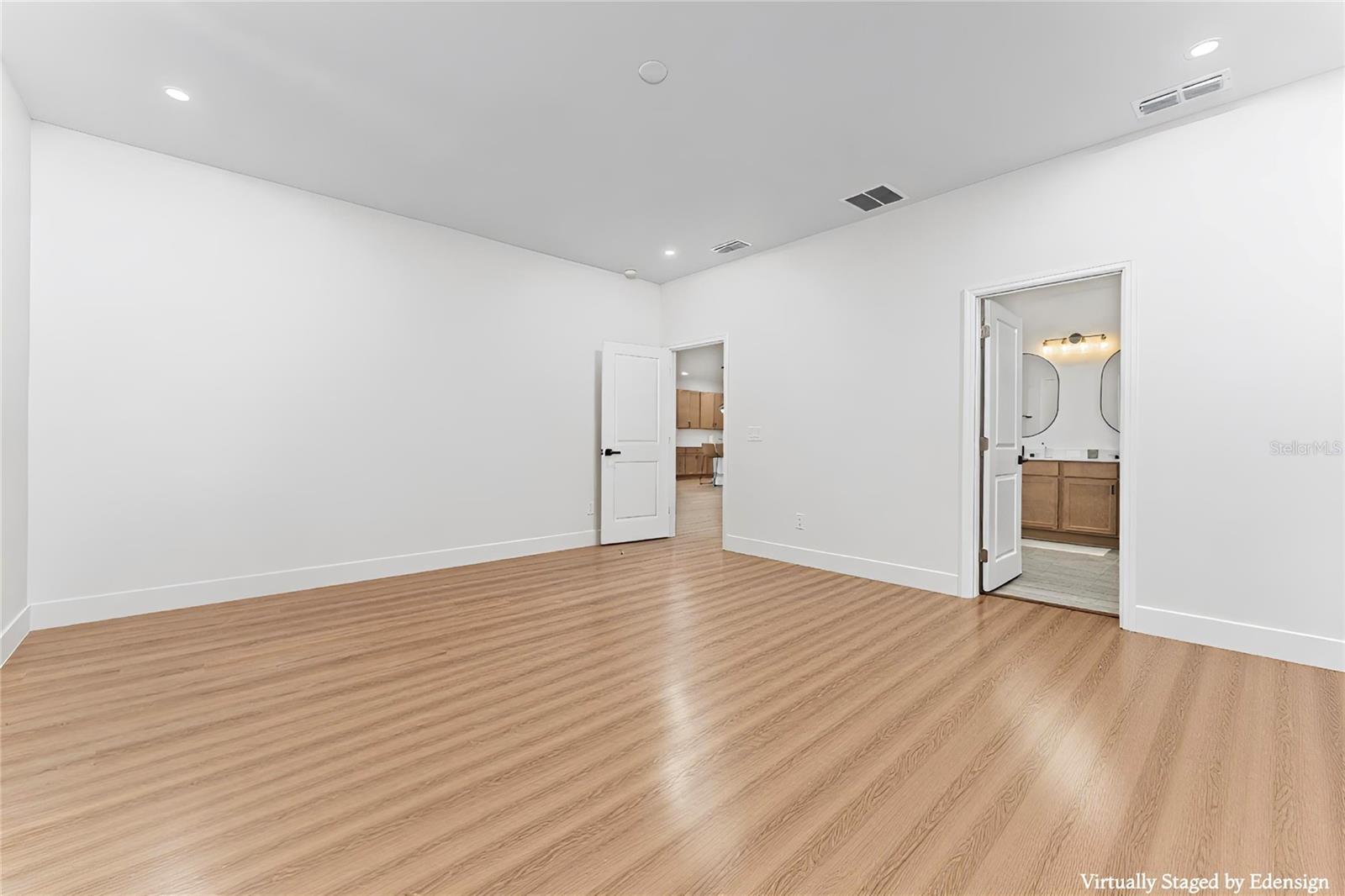 Image 15 of 27 For 81 Overleaf Lane