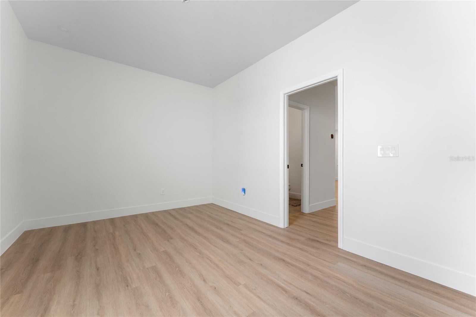 Image 18 of 27 For 81 Overleaf Lane