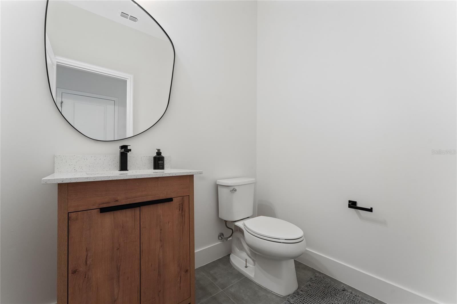 Image 21 of 27 For 81 Overleaf Lane