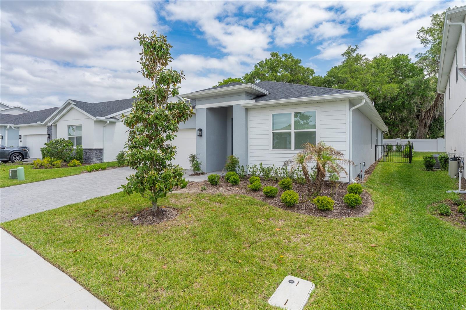 Image 3 of 27 For 81 Overleaf Lane