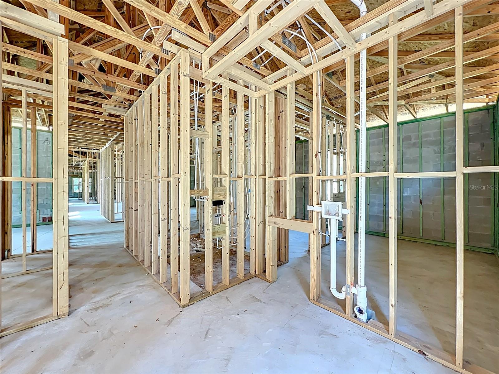 Image 34 of 100 For 5195 Southern Oaks Court