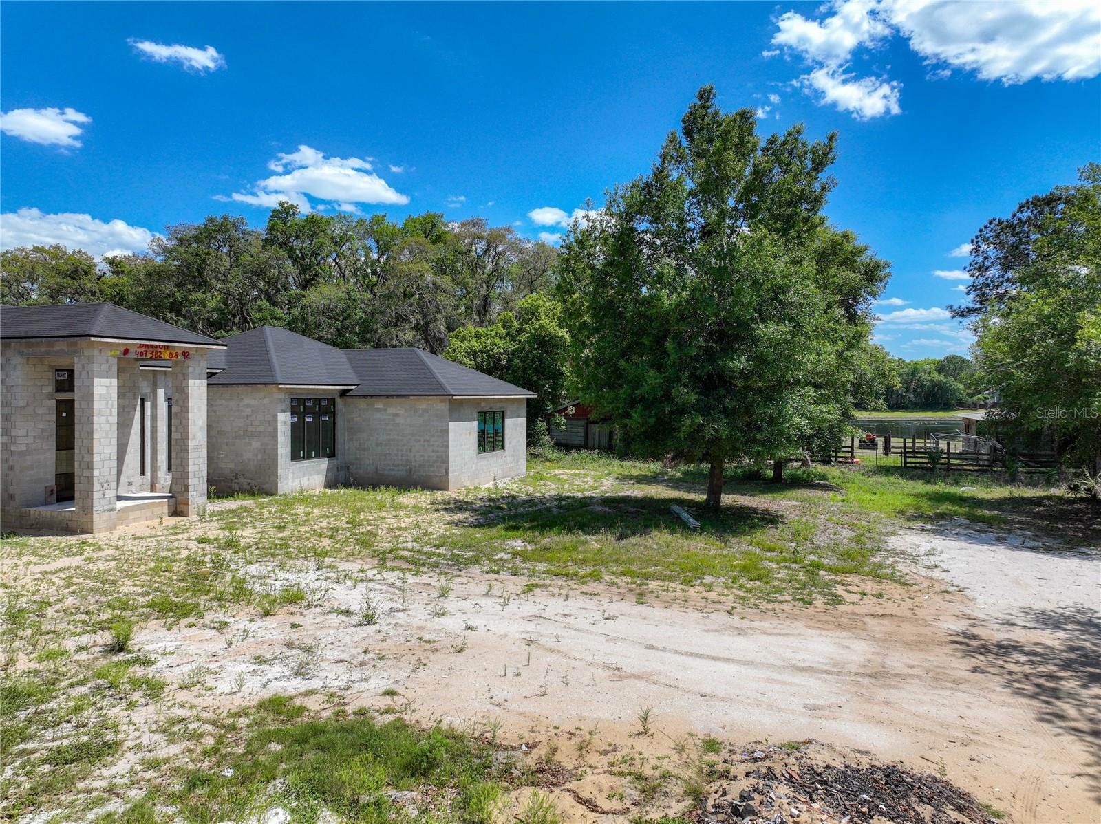 Image 4 of 100 For 5195 Southern Oaks Court