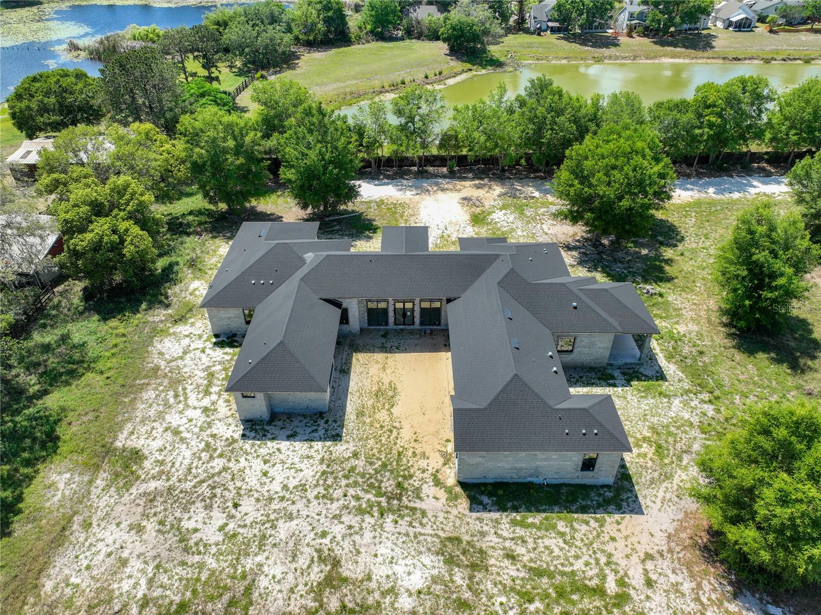 Image 84 of 100 For 5195 Southern Oaks Court