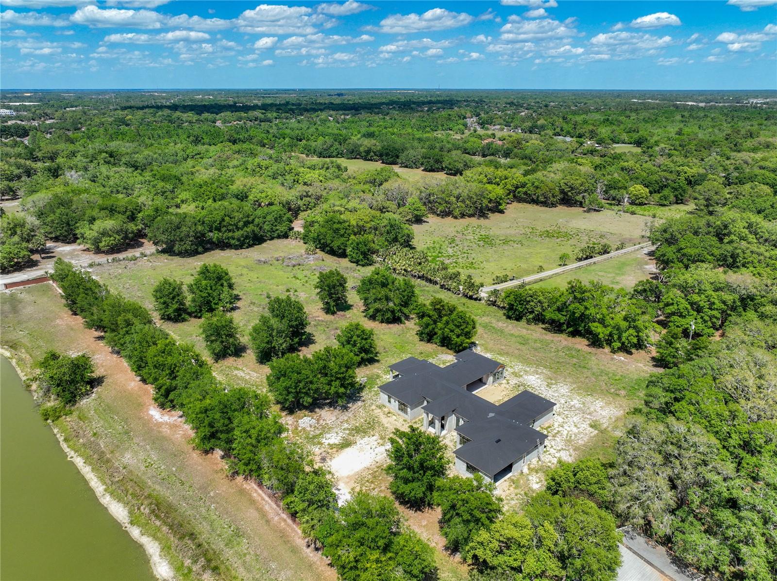 Image 95 of 100 For 5195 Southern Oaks Court