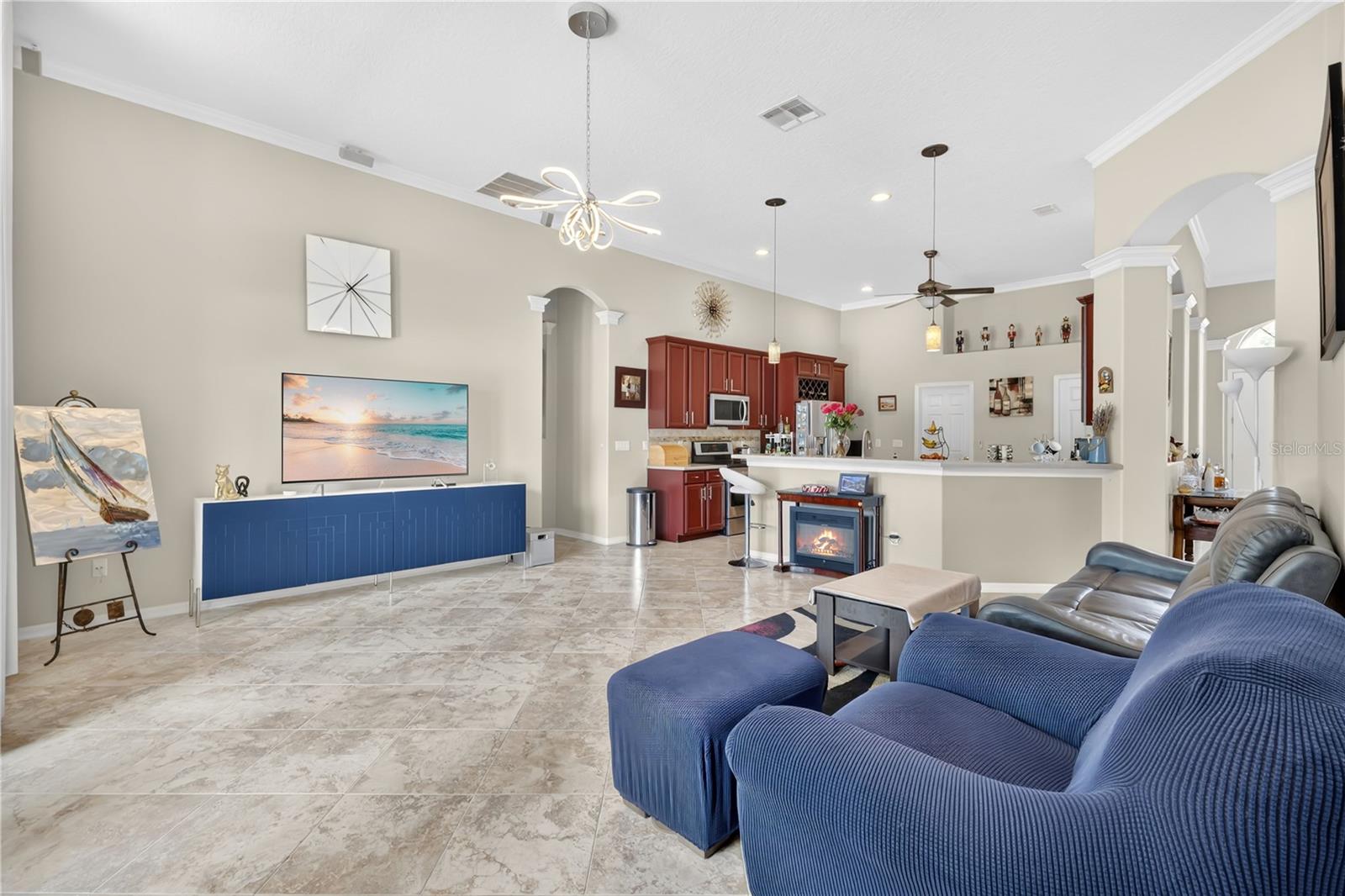 Image 10 of 36 For 2056 Autumn View Drive