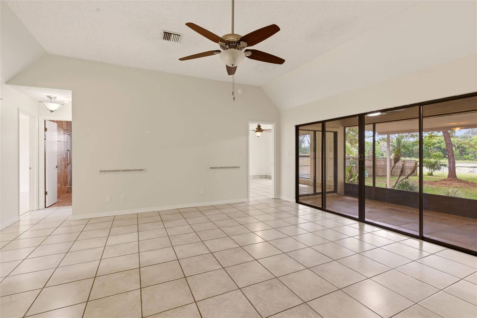 Image 14 of 33 For 205 Angeles Road