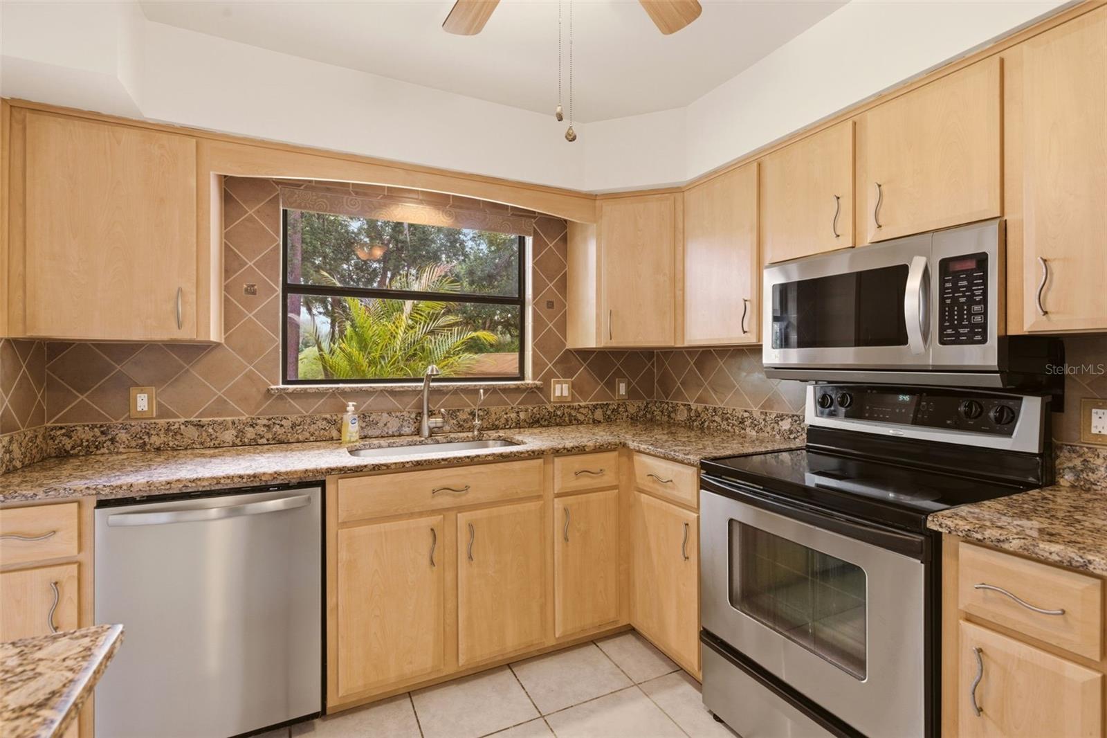 Image 17 of 33 For 205 Angeles Road