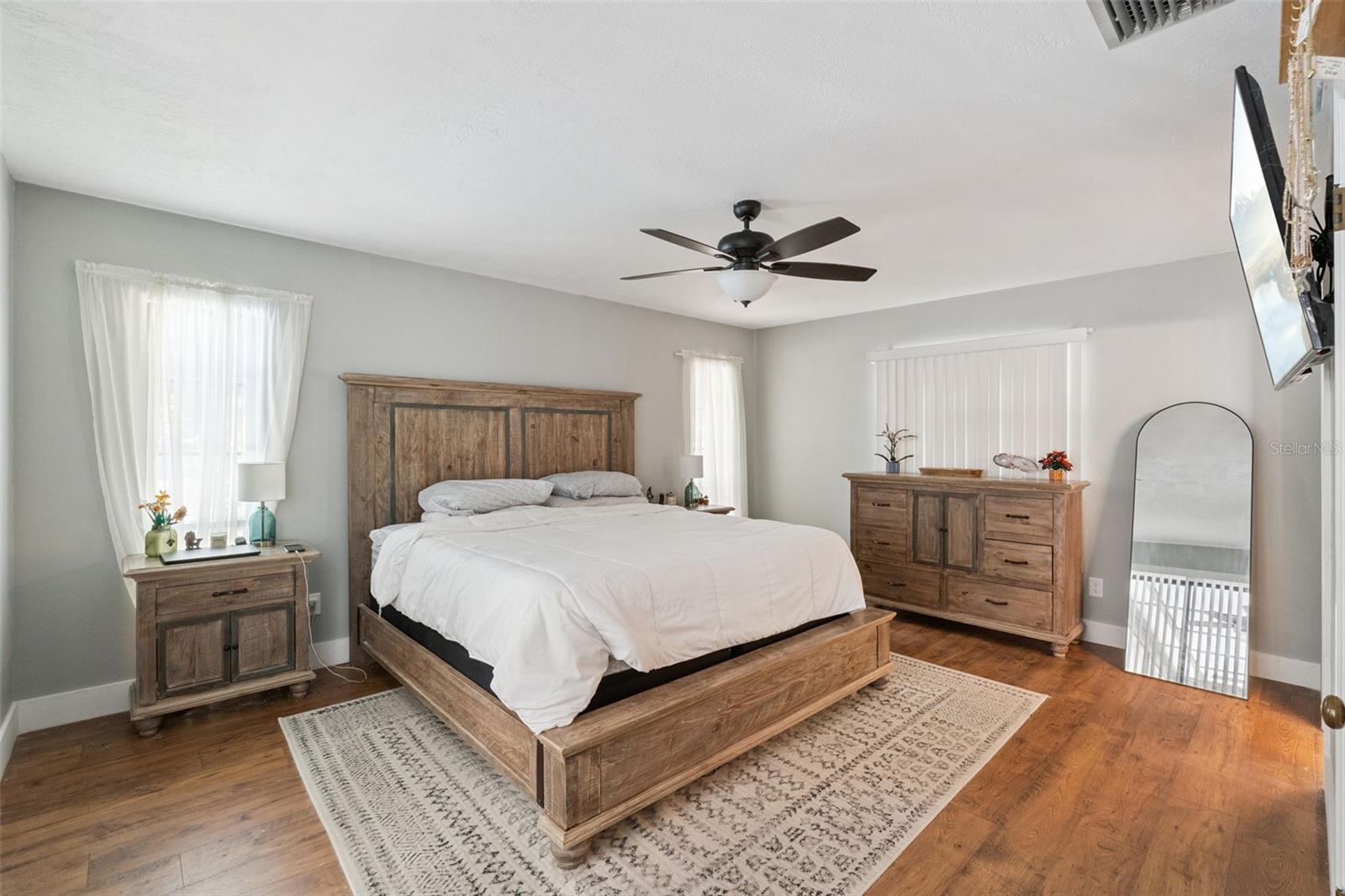 Image 13 of 37 For 432 Burnt Tree Lane