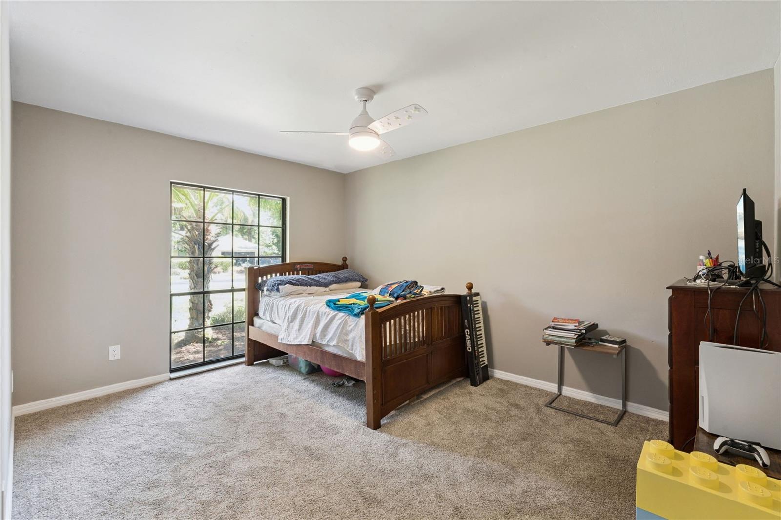 Image 17 of 37 For 432 Burnt Tree Lane