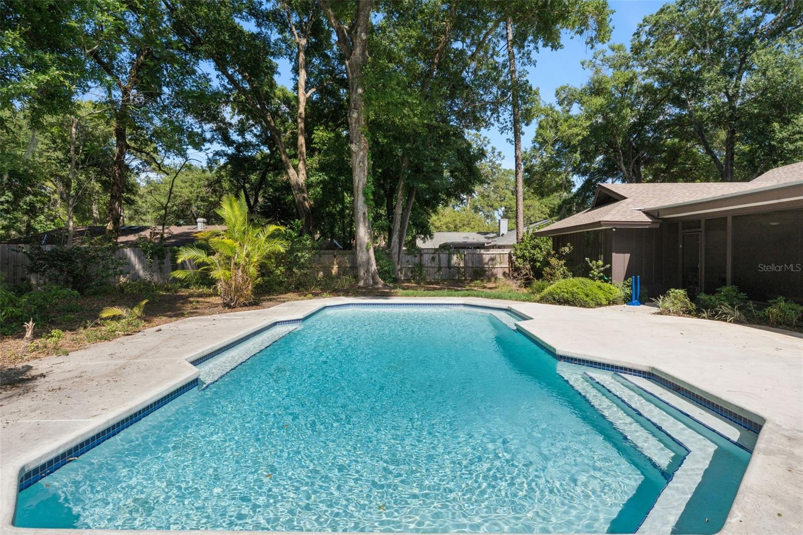 Image 24 of 37 For 432 Burnt Tree Lane