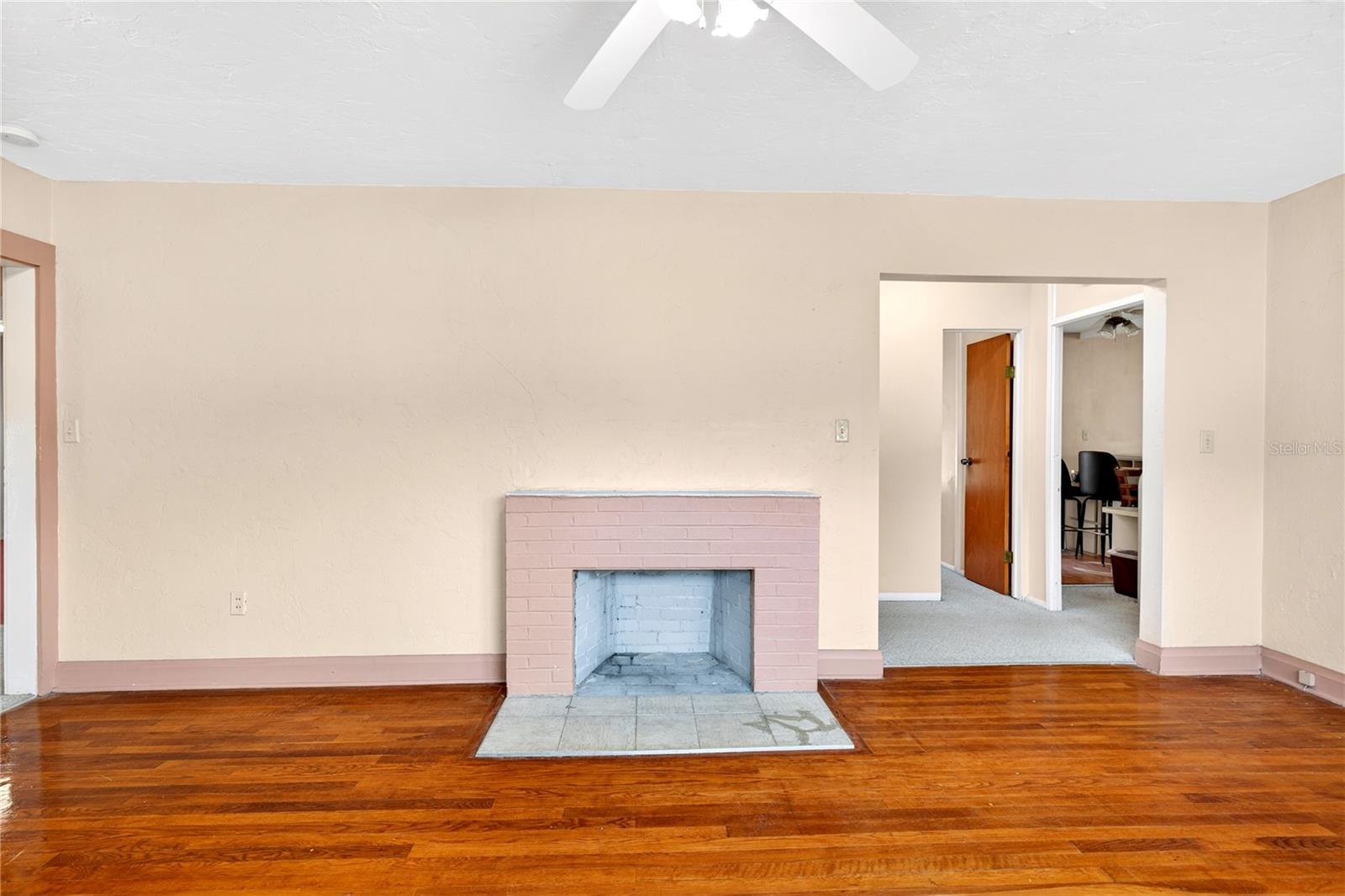 Image 11 of 35 For 1266 Silver Springs Boulevard