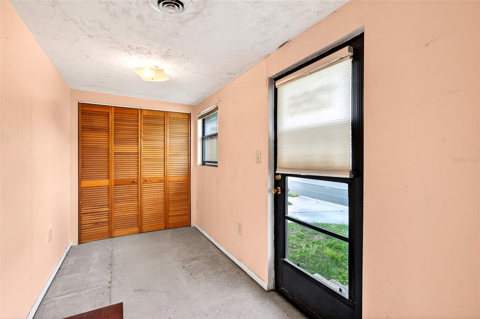 Image 14 of 35 For 1266 Silver Springs Boulevard