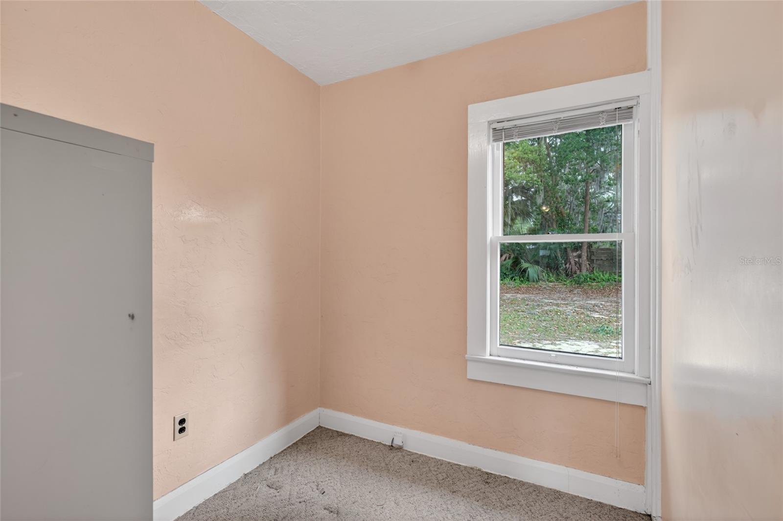 Image 21 of 35 For 1266 Silver Springs Boulevard