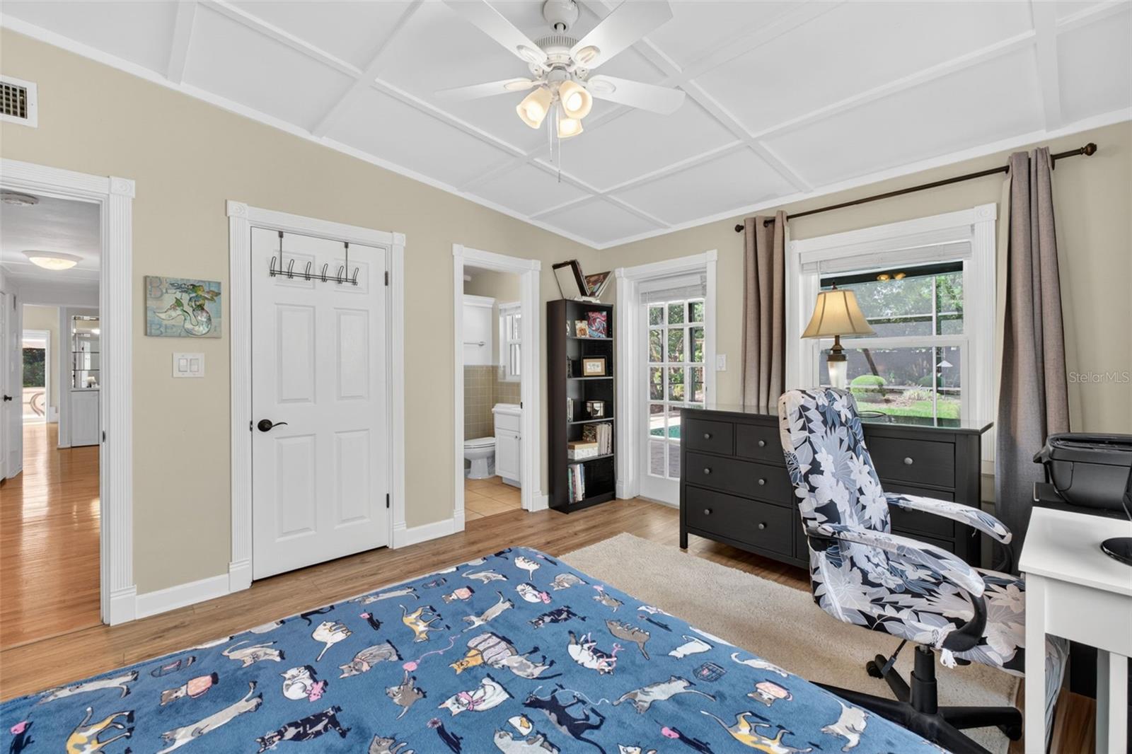 Image 46 of 85 For 457 Victor Avenue