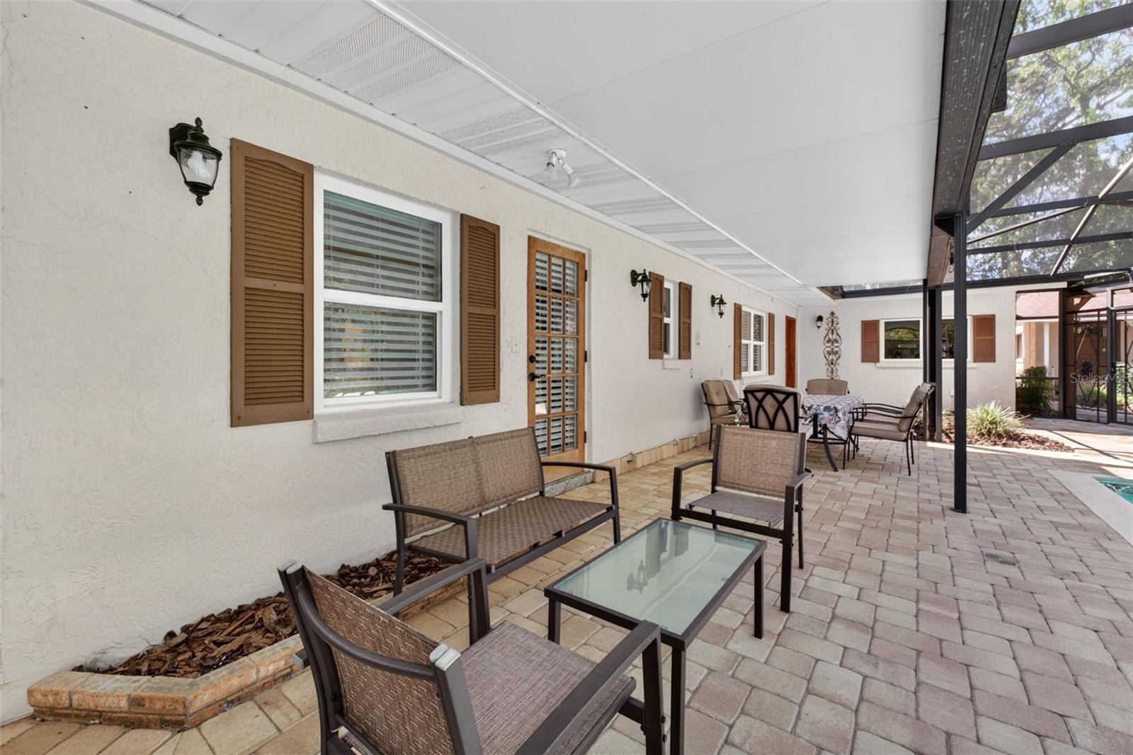 Image 52 of 85 For 457 Victor Avenue