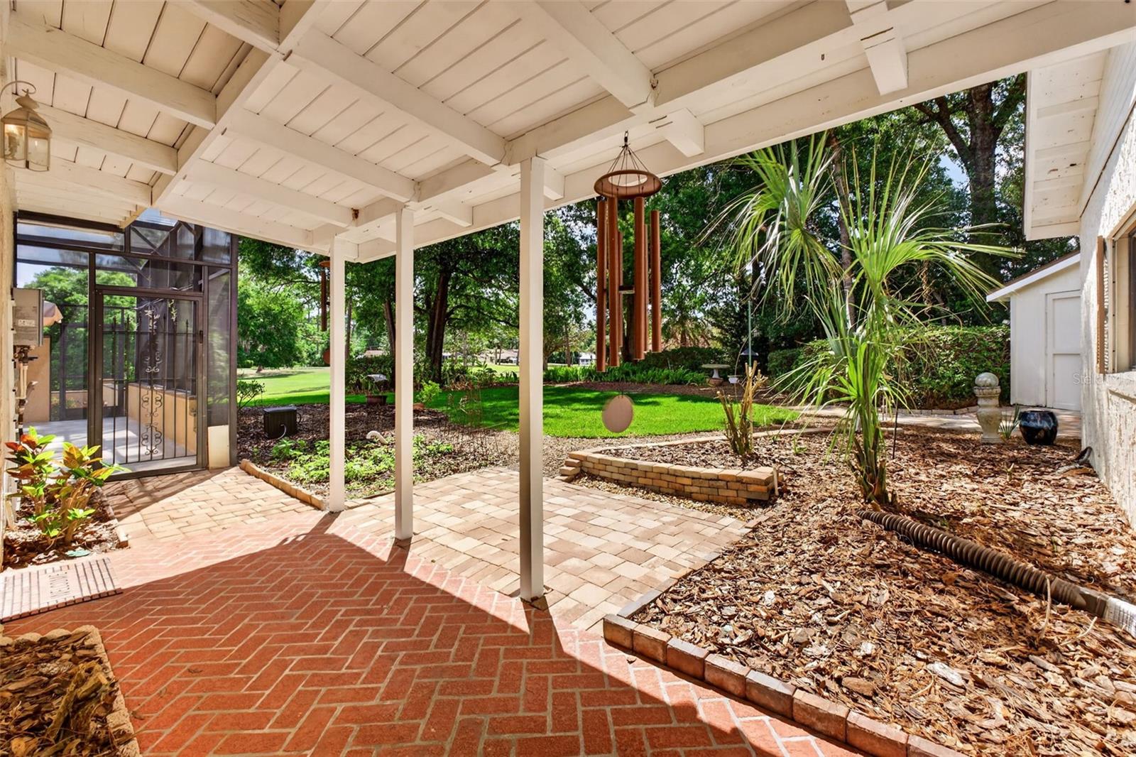 Image 54 of 85 For 457 Victor Avenue