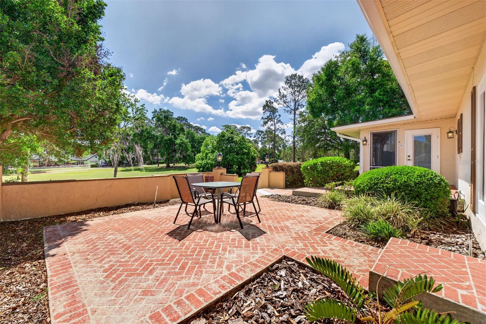 Image 59 of 85 For 457 Victor Avenue