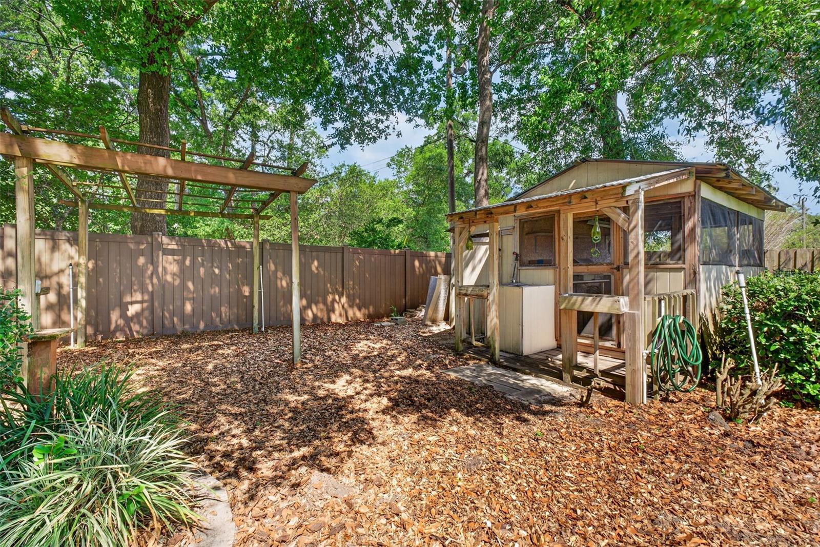 Image 71 of 85 For 457 Victor Avenue