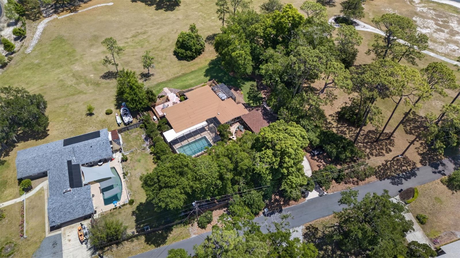 Image 77 of 85 For 457 Victor Avenue