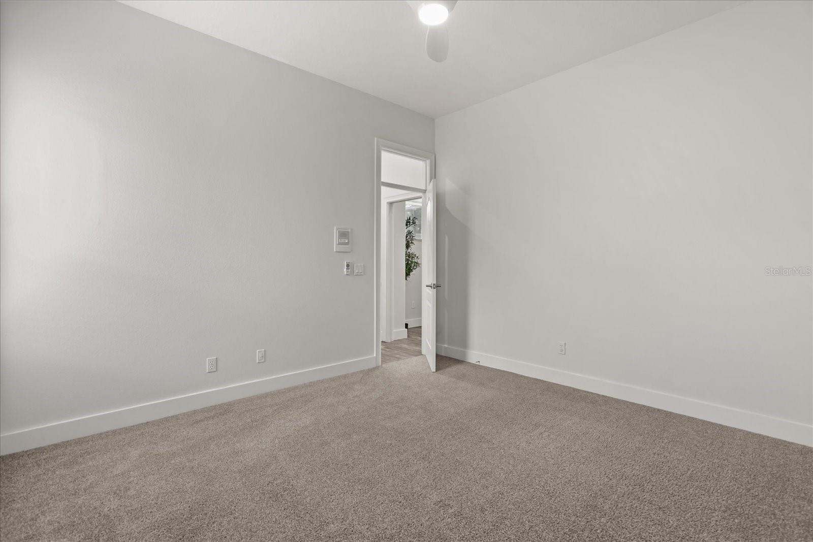 Image 29 of 60 For 987 Brightwater Circle