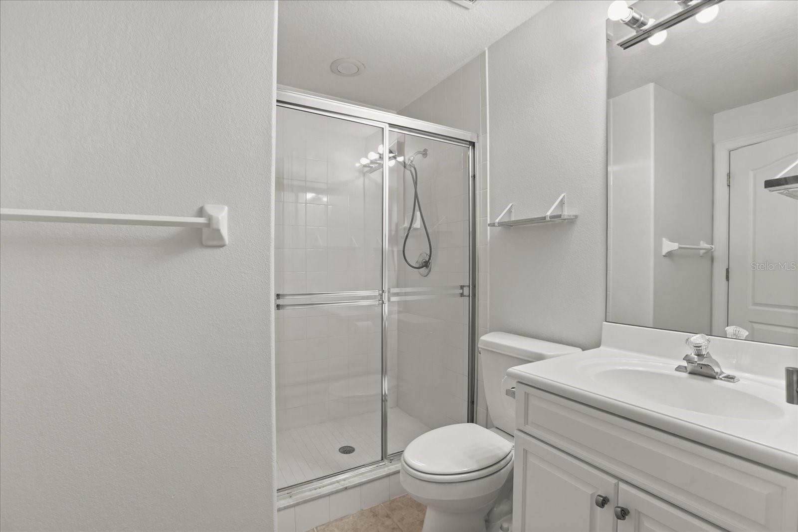 Image 44 of 60 For 987 Brightwater Circle