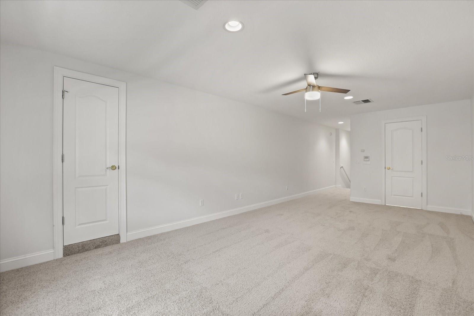 Image 46 of 60 For 987 Brightwater Circle