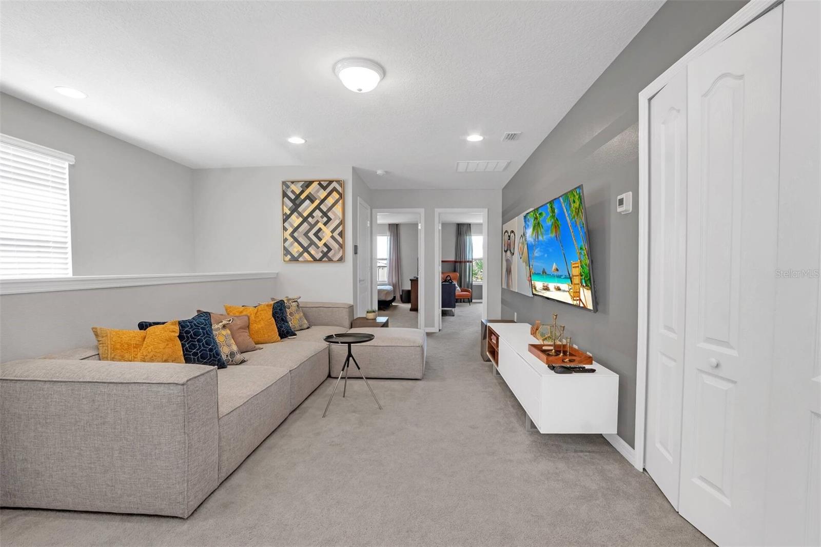 Image 17 of 64 For 8900 Sydney Avenue